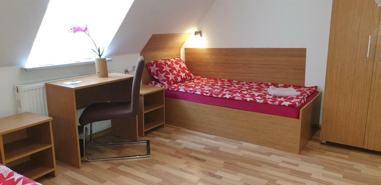 Pension Haus Baron 1 Neckarau MHG Zewnętrze zdjęcie