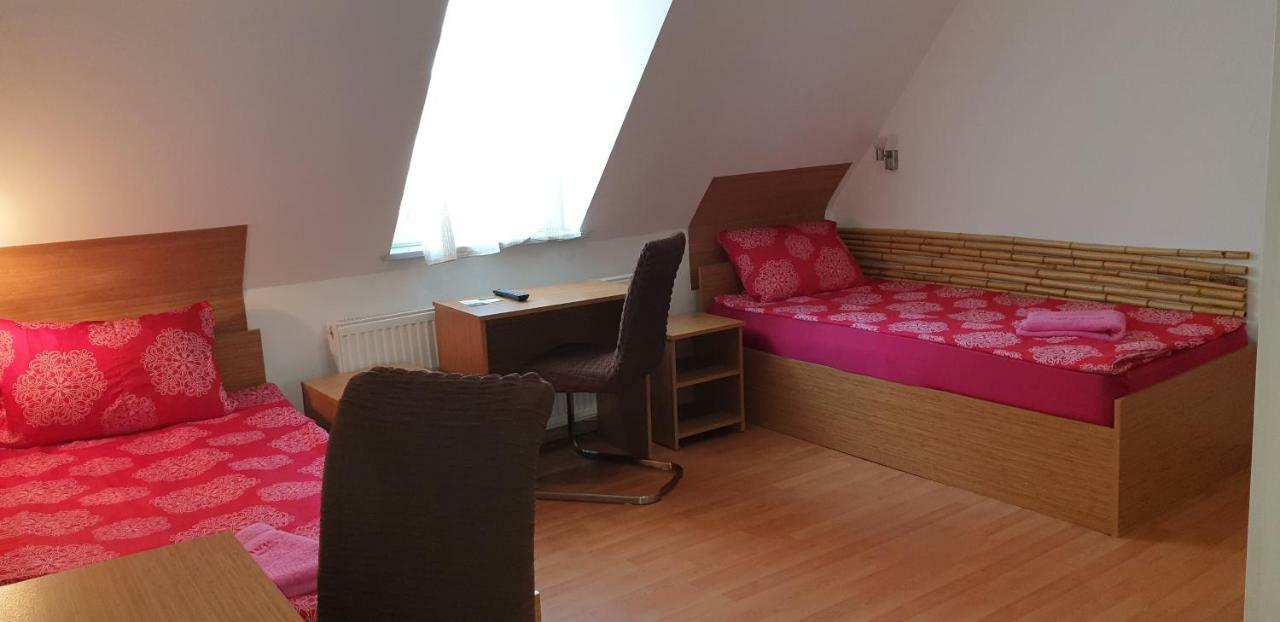 Pension Haus Baron 1 Neckarau MHG Zewnętrze zdjęcie